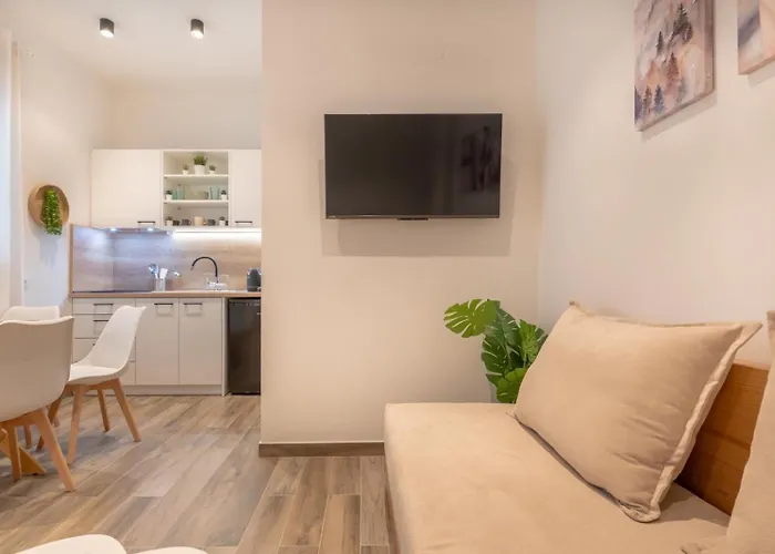 Evdokia Luxurious Living