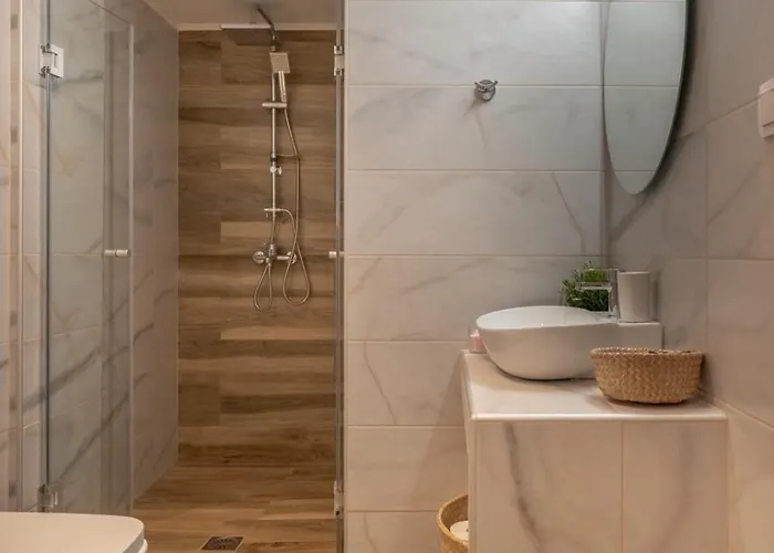 Evdokia Luxurious Living